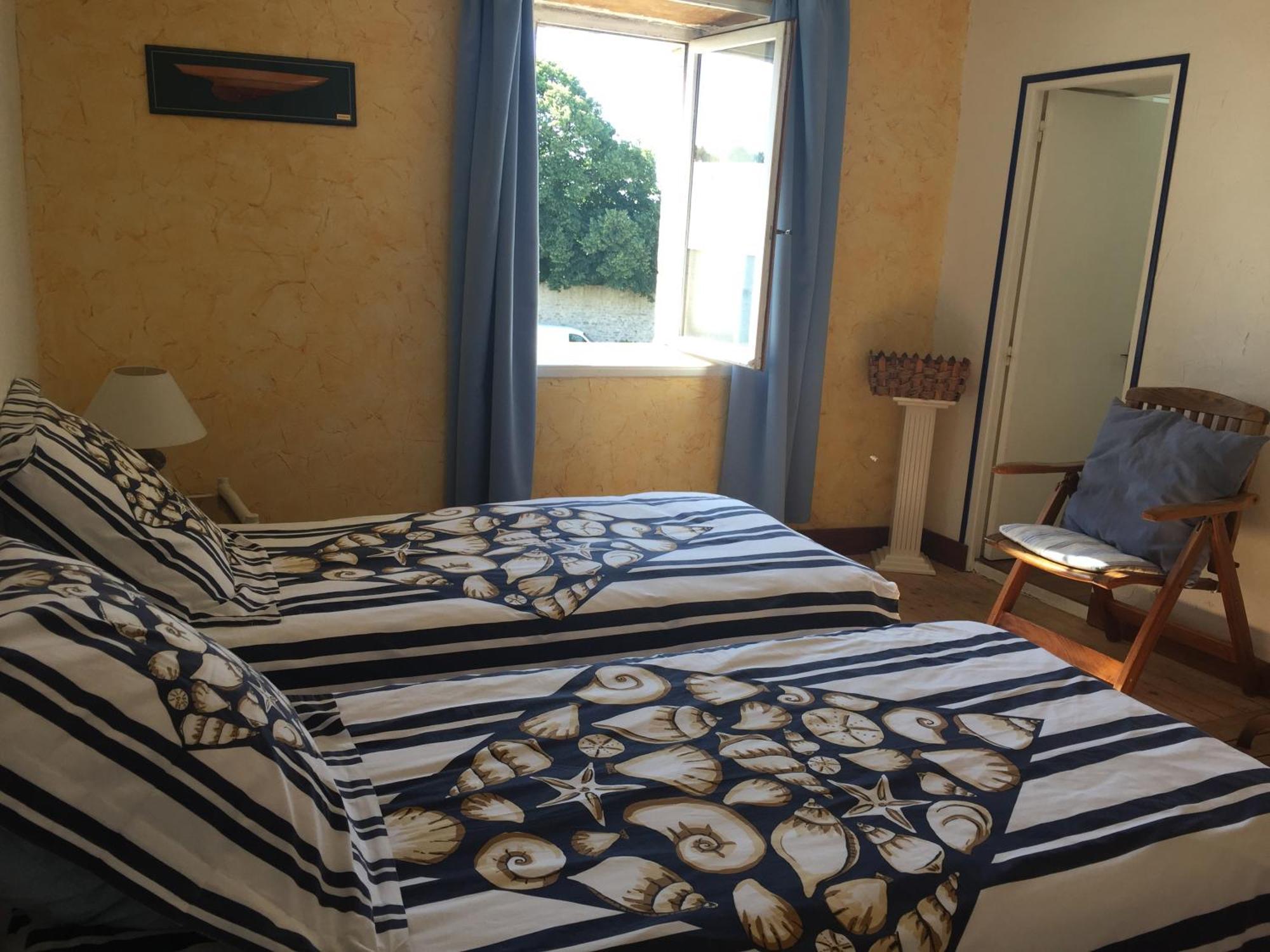 Bed and Breakfast La Ferme Manoir Saint Barthelemy Juaye-Mondaye Экстерьер фото
